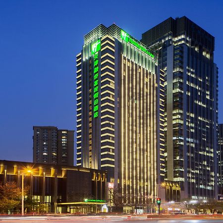 Holiday Inn & Suites Tianjin Downtown By Ihg,Tianjin Drum Tower,Joycity Shopping Mall,Tianjin Ancient Cultural Street,Haihe River,The Porcelain House,Convenient Access To Tianjin Binhai International Airport Exterior foto