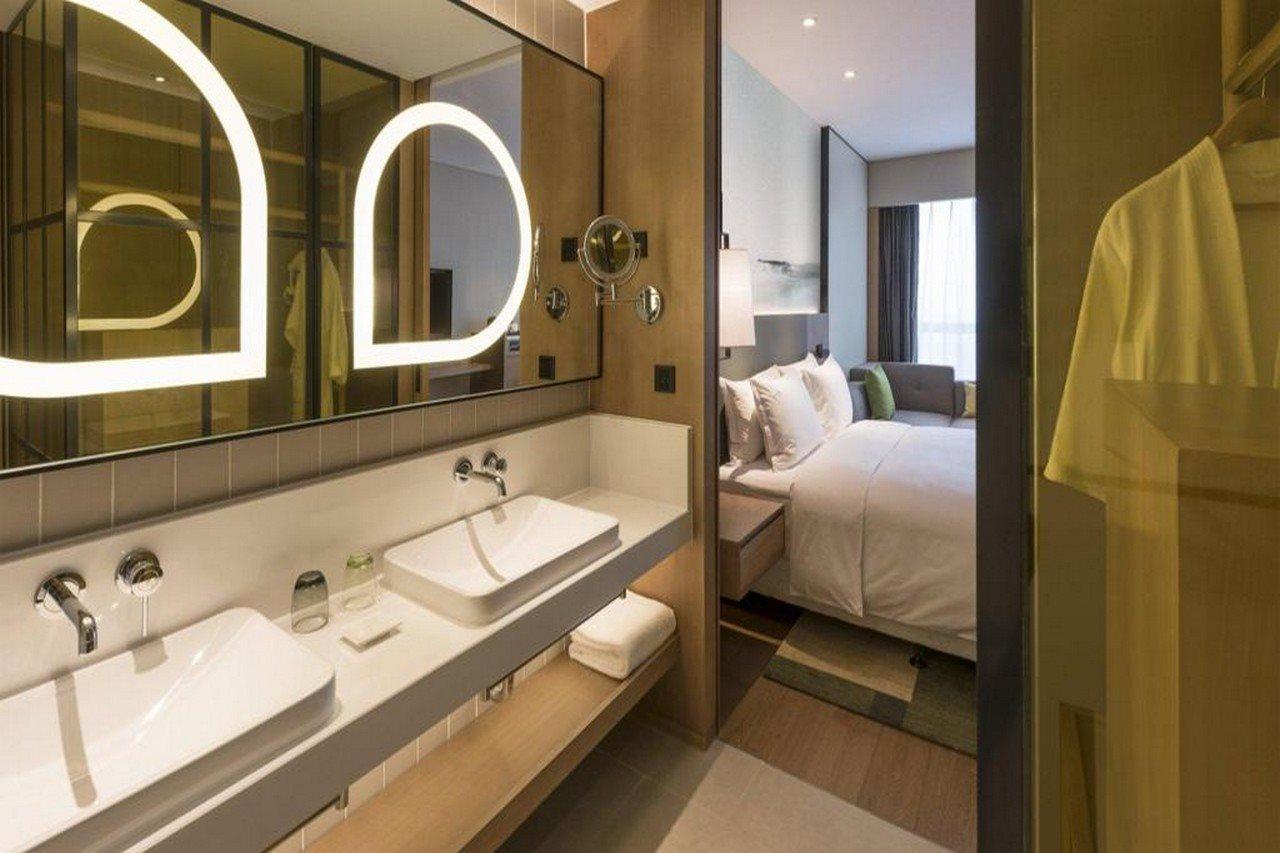 Holiday Inn & Suites Tianjin Downtown By Ihg,Tianjin Drum Tower,Joycity Shopping Mall,Tianjin Ancient Cultural Street,Haihe River,The Porcelain House,Convenient Access To Tianjin Binhai International Airport Exterior foto
