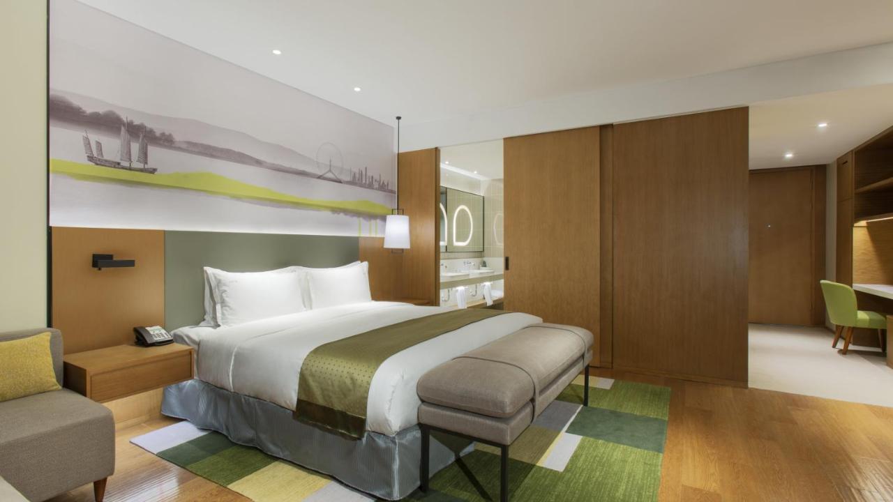 Holiday Inn & Suites Tianjin Downtown By Ihg,Tianjin Drum Tower,Joycity Shopping Mall,Tianjin Ancient Cultural Street,Haihe River,The Porcelain House,Convenient Access To Tianjin Binhai International Airport Exterior foto