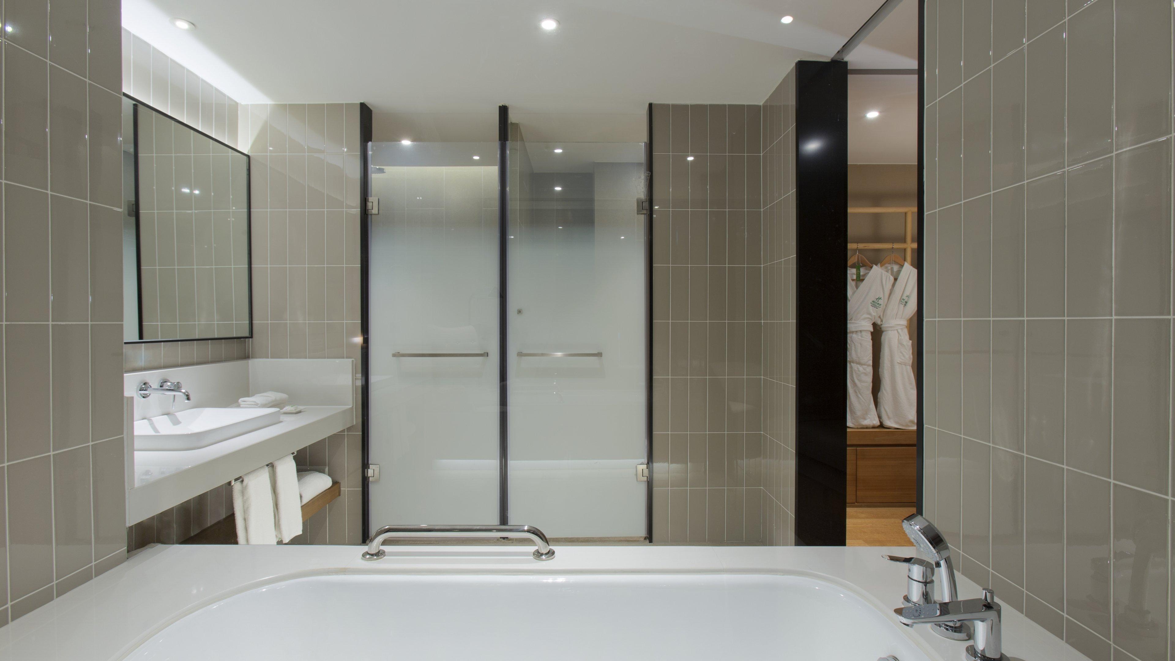 Holiday Inn & Suites Tianjin Downtown By Ihg,Tianjin Drum Tower,Joycity Shopping Mall,Tianjin Ancient Cultural Street,Haihe River,The Porcelain House,Convenient Access To Tianjin Binhai International Airport Exterior foto