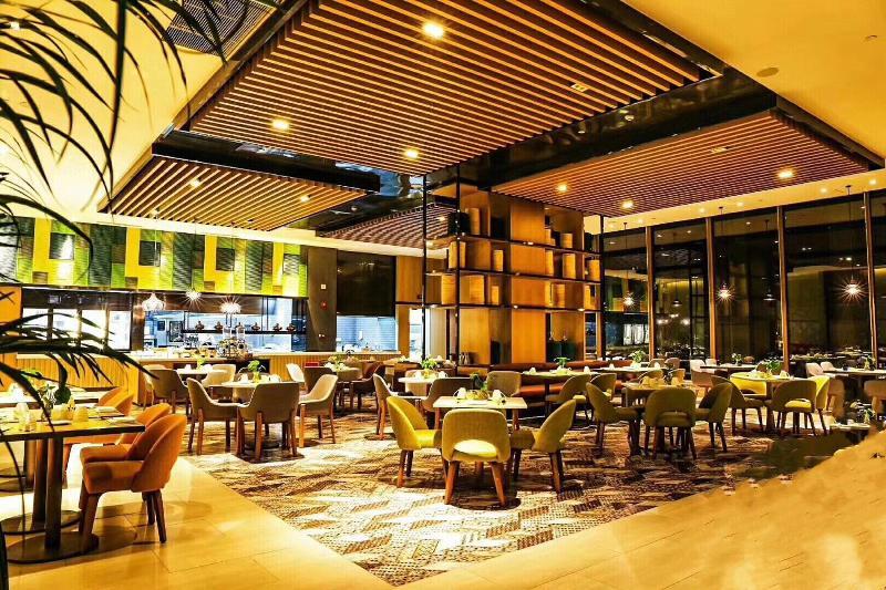 Holiday Inn & Suites Tianjin Downtown By Ihg,Tianjin Drum Tower,Joycity Shopping Mall,Tianjin Ancient Cultural Street,Haihe River,The Porcelain House,Convenient Access To Tianjin Binhai International Airport Exterior foto